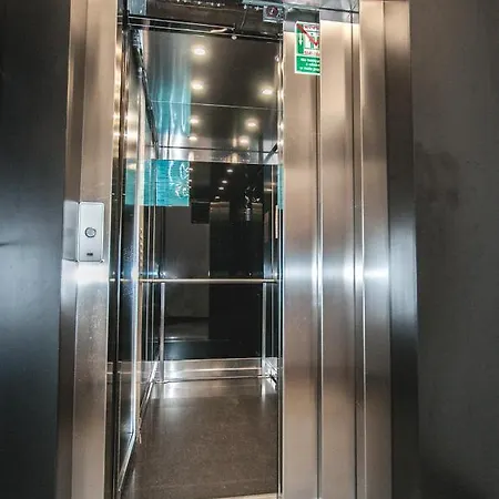 Batogospot Towers Апартаменти