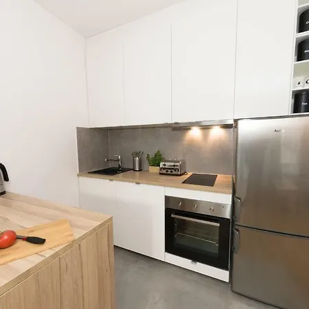 Batogospot Towers Апартаменти *