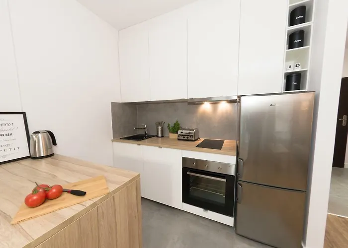 Batogospot Towers Апартаменти *